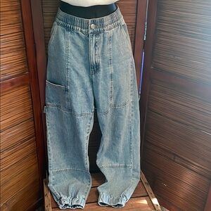 Forever 21 Denim Jogger Style Jeans - Medium Utility